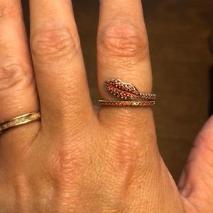 Red scandalous kiss fragrant jewels ring